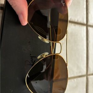 Ray-Ban Classic Gold Sunglasses with Brown Lenses